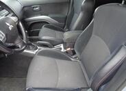 Mitsubishi Outlander 12