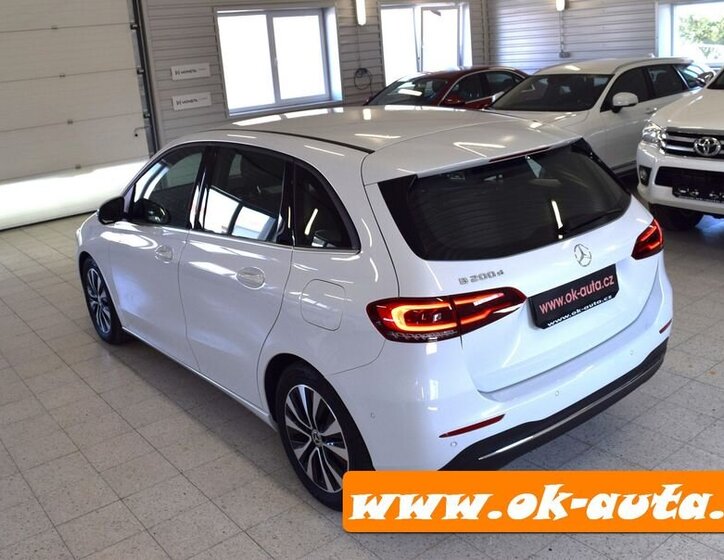 Mercedes-Benz Třídy B MPV 2,0 l 110 kw