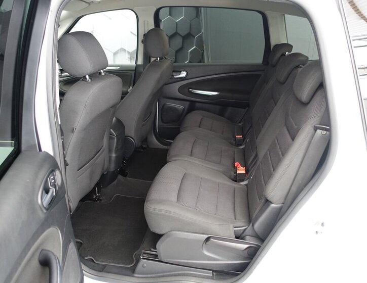 Ford S-MAX MPV 2,0 l 103 kw