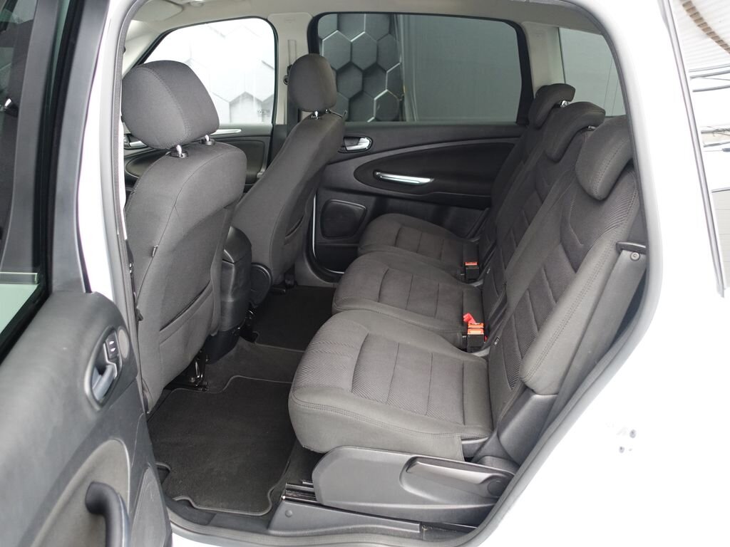 Ford S-MAX MPV 2,0 l 103 kw