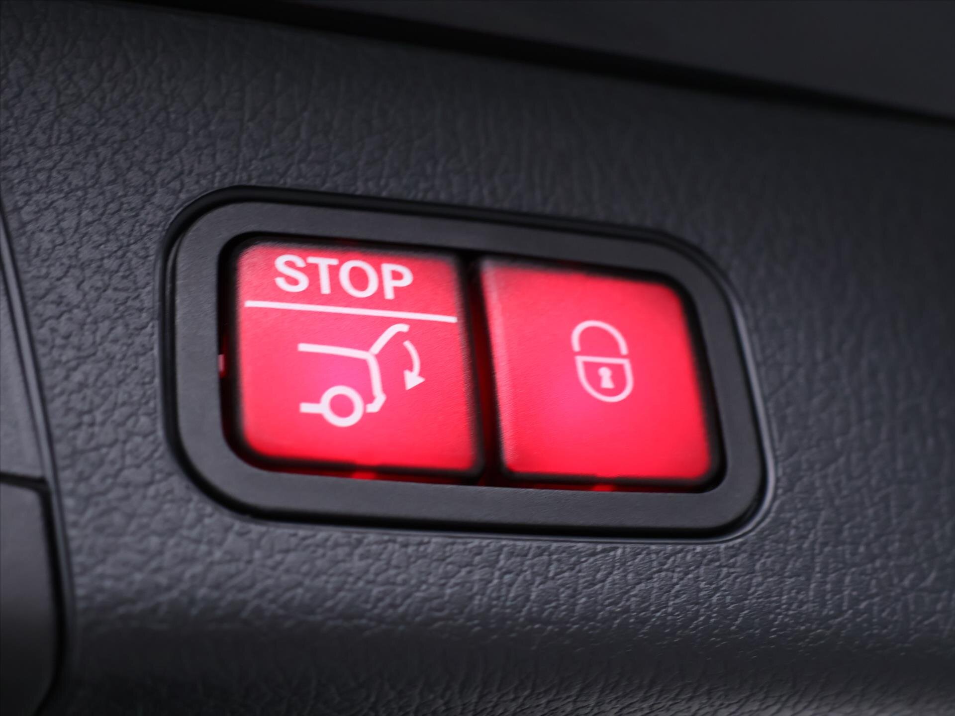 Mercedes-Benz GLB SUV / Terénní 2,0 l 110 kw