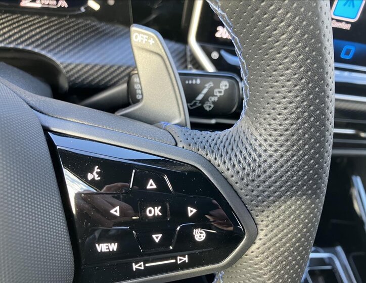 Volkswagen Golf Hatchback 2,0 l 245 kw