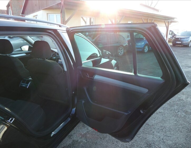 Škoda Superb Kombi 2,0 l 110 kw