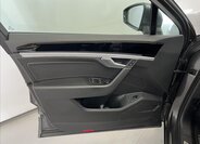 Volkswagen Touareg 25