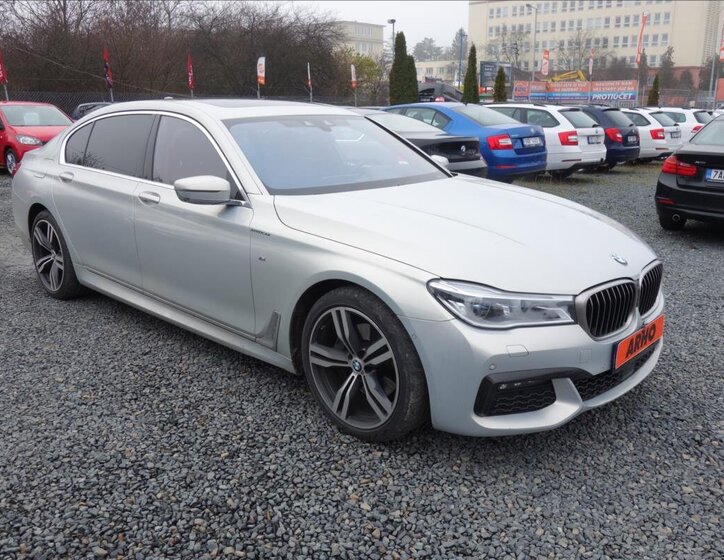 BMW Řada 7 1
