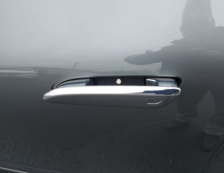 Mercedes-Benz EQE 25