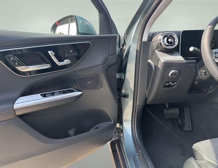 Mercedes-Benz GLC 13