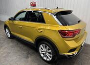 Volkswagen T-Roc 6
