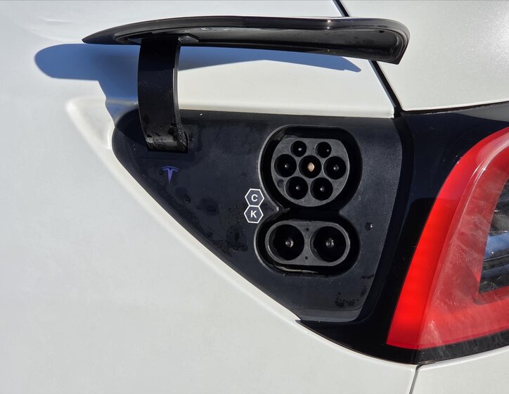 Tesla Model Y SUV 0,0 378 kw