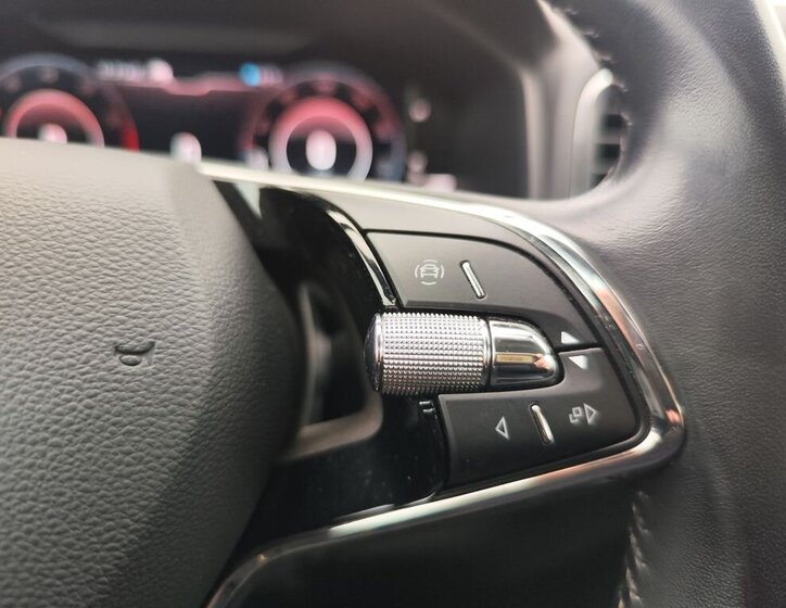 Škoda Karoq SUV 1,5 l 110 kw