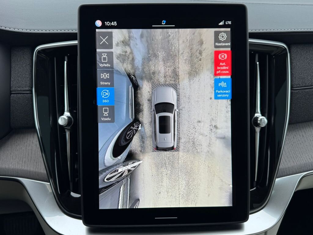 Volvo XC90 SUV / Terénní 2,0 l 184 kw