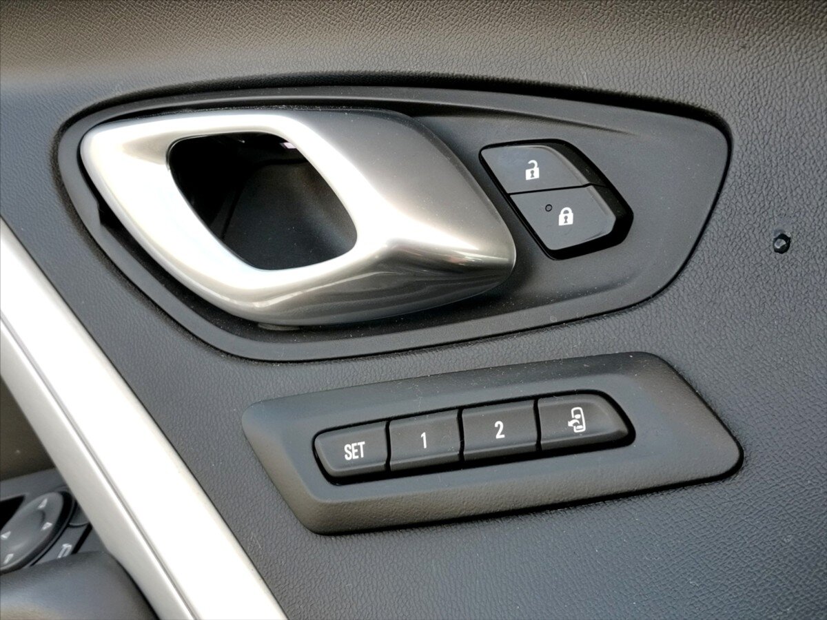 Chevrolet Camaro Kupé 6,2 l 333 kw