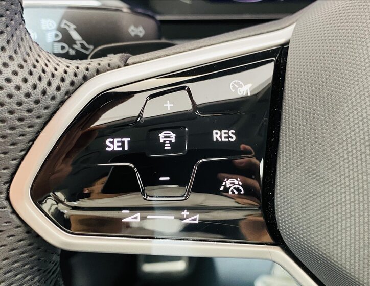 Volkswagen Arteon Liftback 2,0 l 140 kw