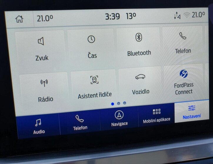 Ford Kuga SUV / Terénní 1,5 l 88 kw