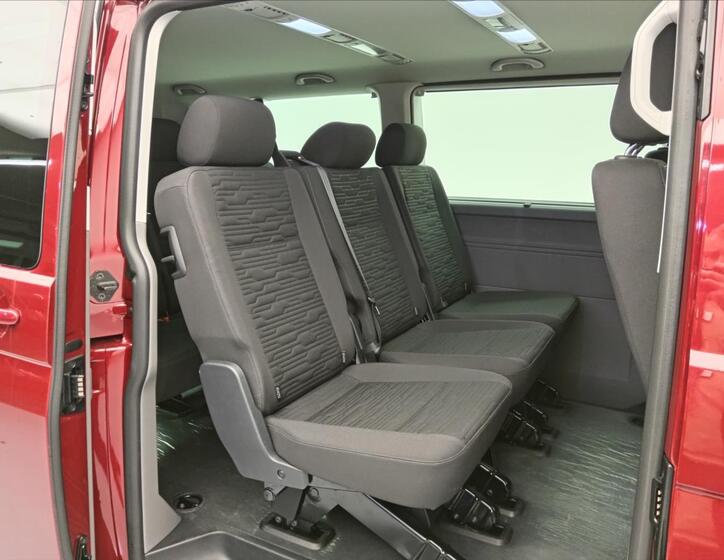 Volkswagen Caravelle 15