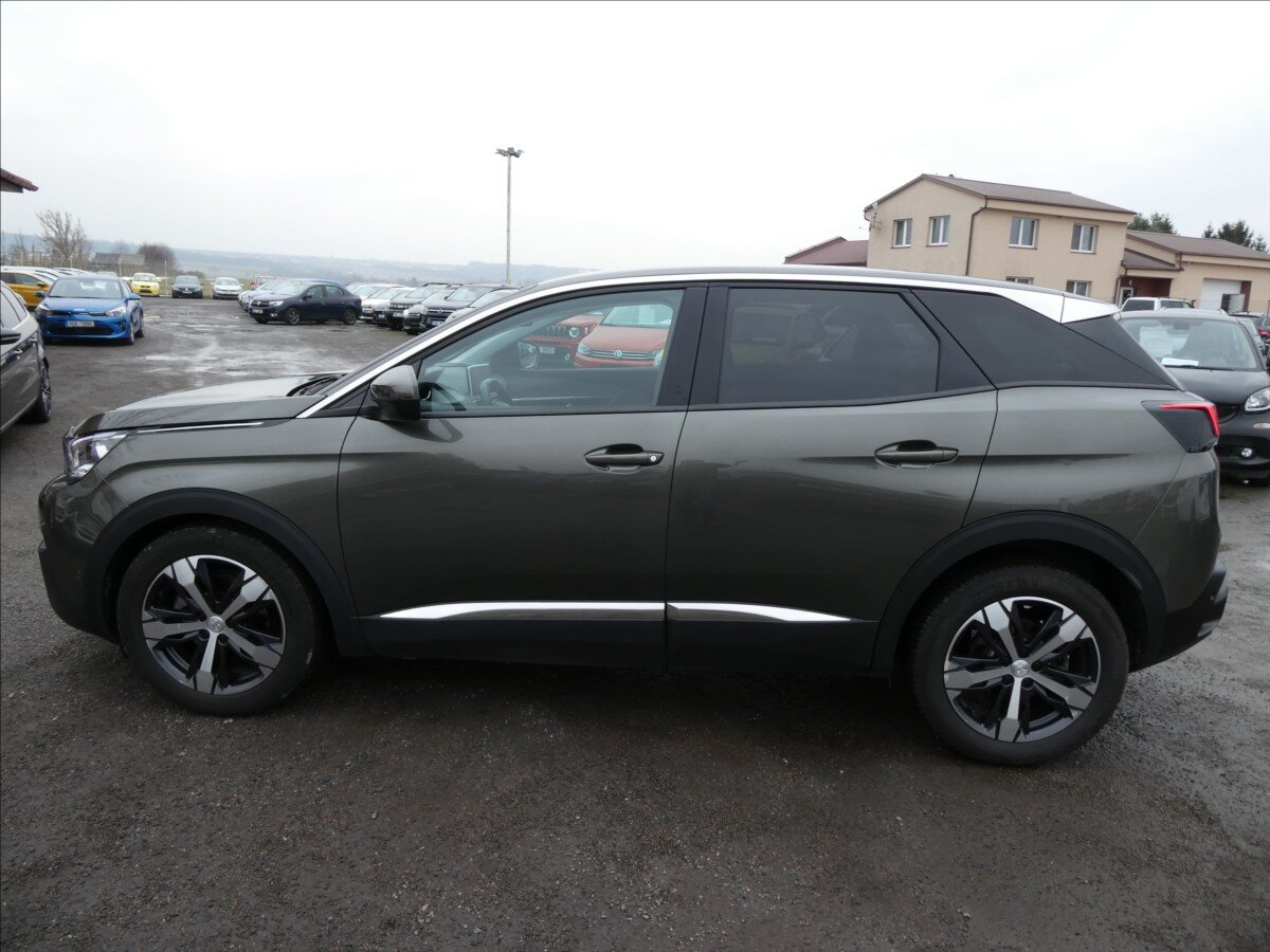 Peugeot 3008 SUV 1,6 l 121 kw