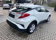 Toyota C-HR SUV / Terénní 1,8 l 72 kw