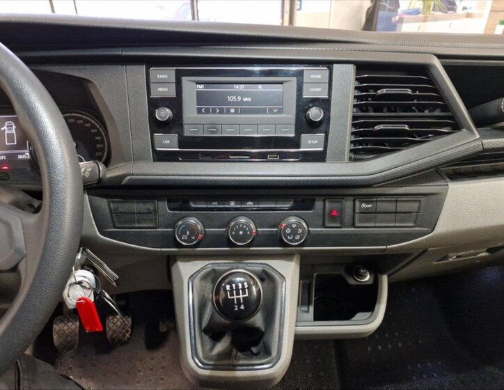 Volkswagen Transporter Valník 2,0 l 66 kw