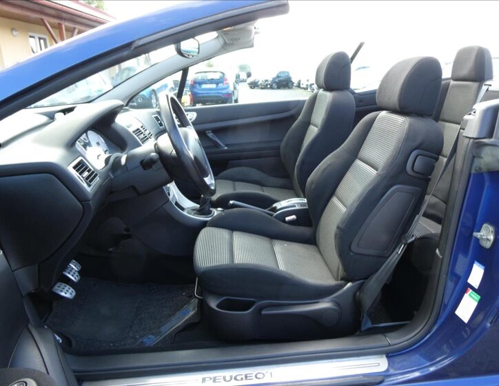 Peugeot 307 Kupé 2,0 l 100 kw