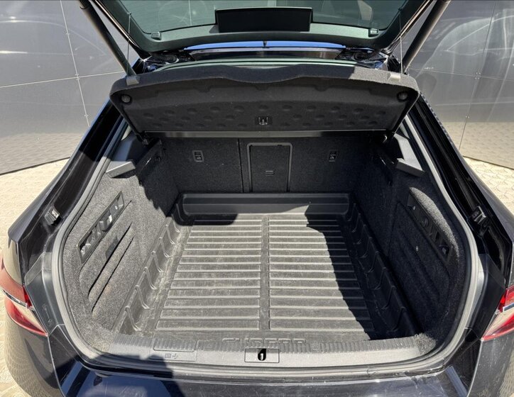 Škoda Superb Liftback 2,0 l 200 kw