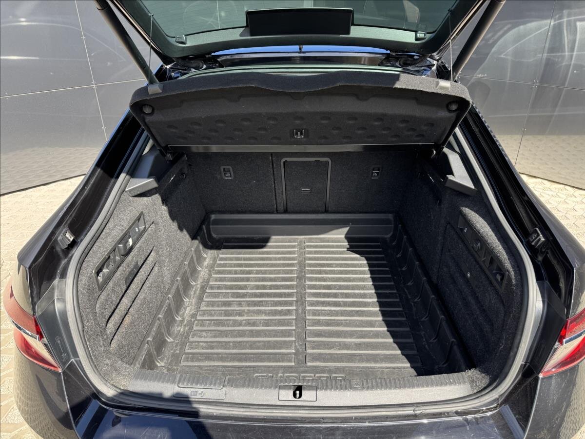 Škoda Superb Liftback 2,0 l 200 kw