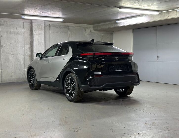 Toyota C-HR 7