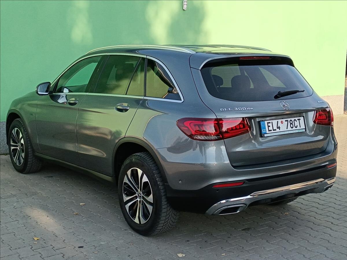 Mercedes-Benz GLC SUV 2,0 l 225 kw