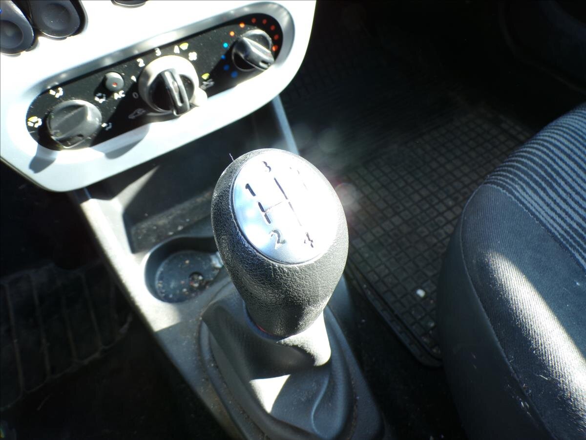 Dacia Logan Kombi 1,6 l 64 kw