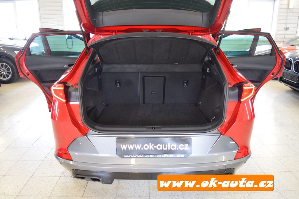 Cupra Formentor SUV / Terénní 2,0 l 110 kw