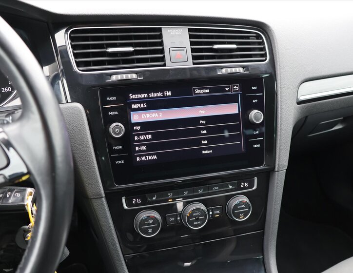 Volkswagen Golf Kombi 1,5 l 110 kw