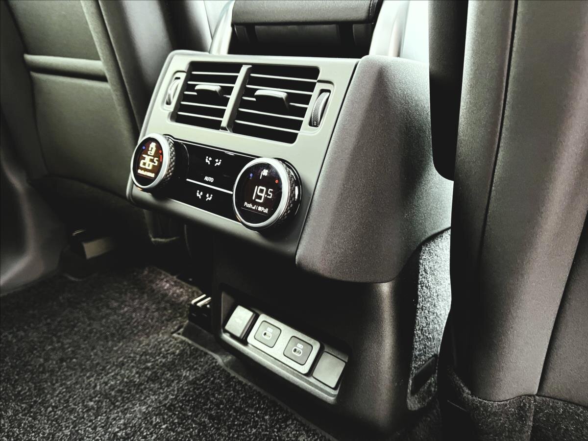 Land Rover Discovery SUV / Terénní 3,0 l 257 kw