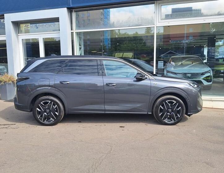 Peugeot 5008 9
