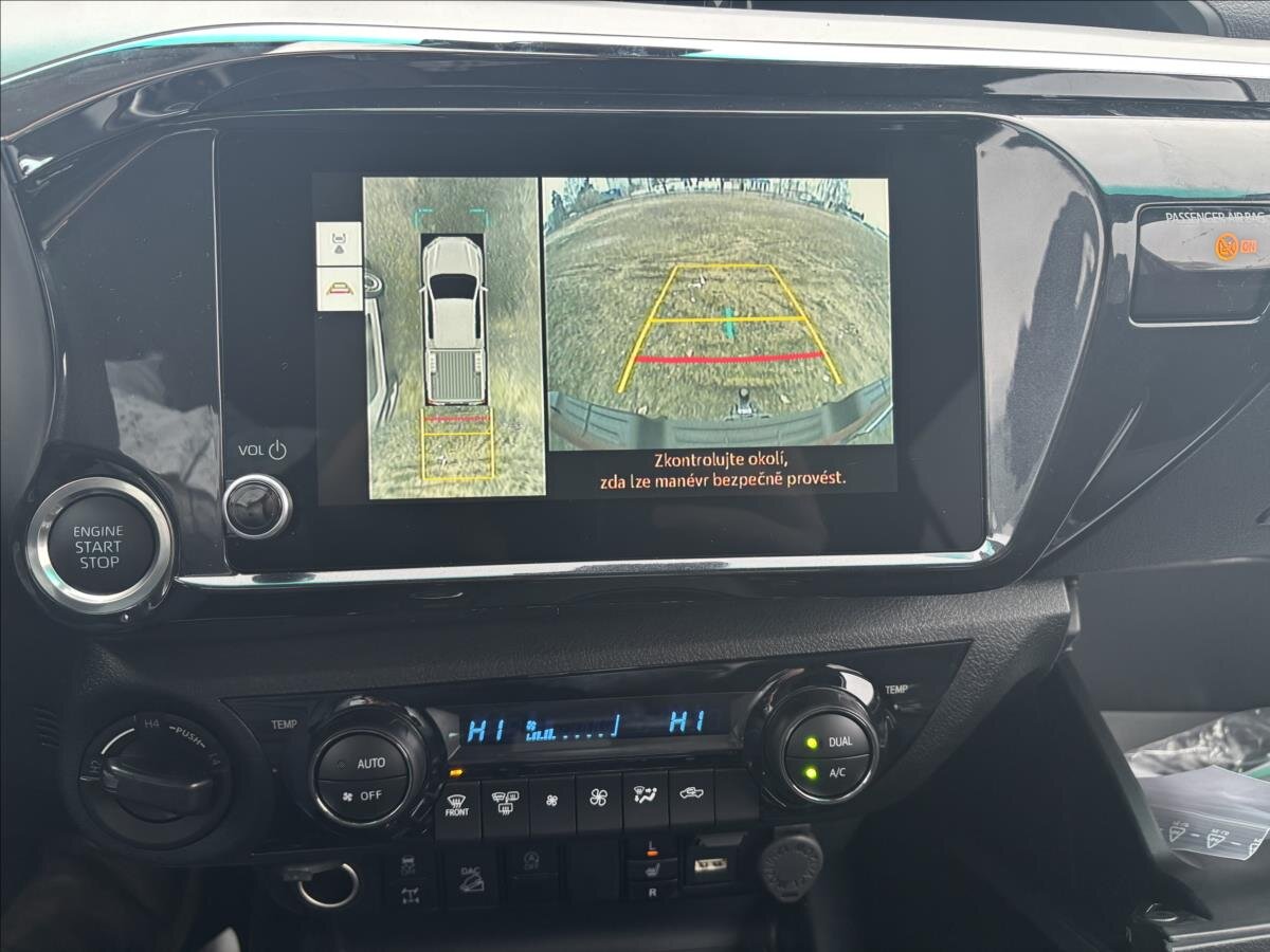 Toyota Hilux Pick-up 2,8 l 150 kw