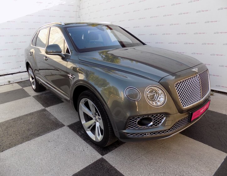 Bentley Bentayga 5