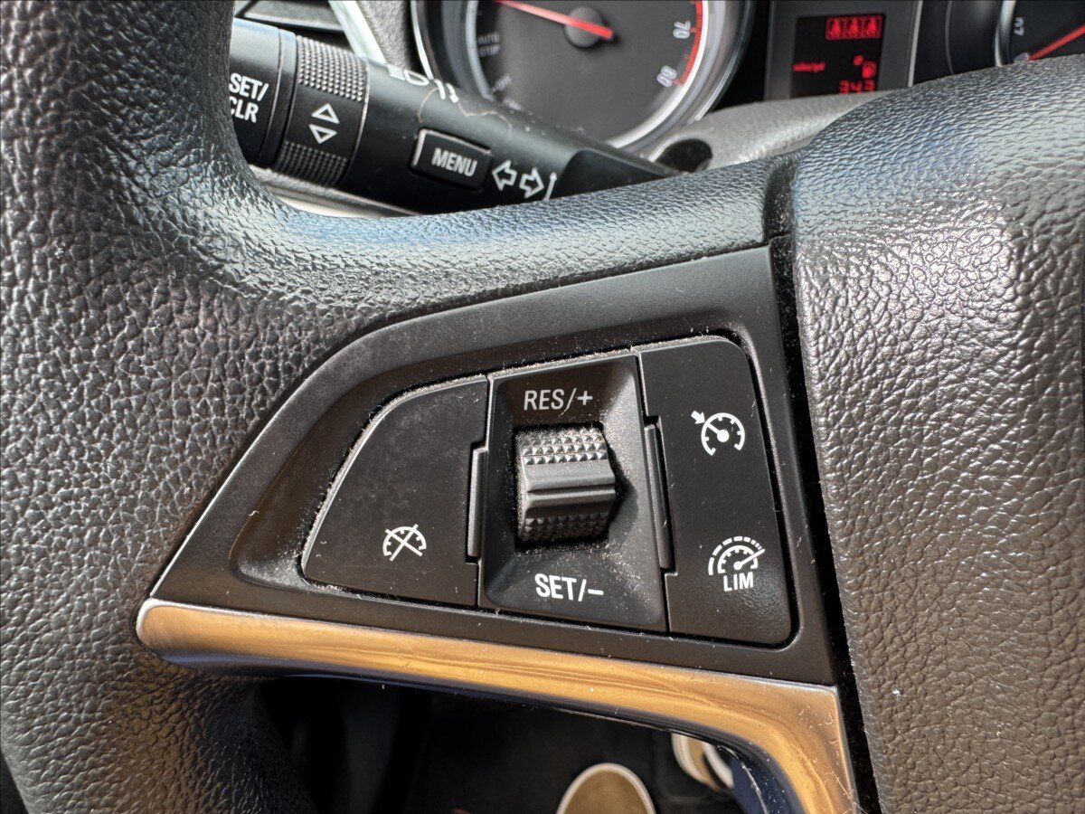 Opel Mokka SUV / Terénní 1,6 l 85 kw