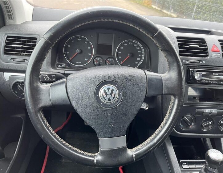 Volkswagen Golf 14