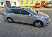 Volkswagen Golf Kombi 1,6 l 77 kw