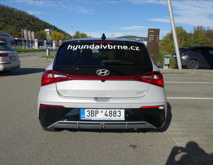 Hyundai i20 6
