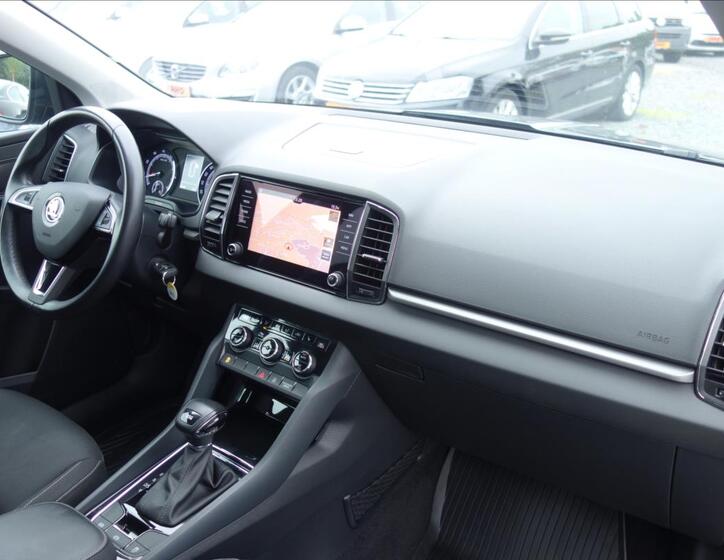 Škoda Karoq 12