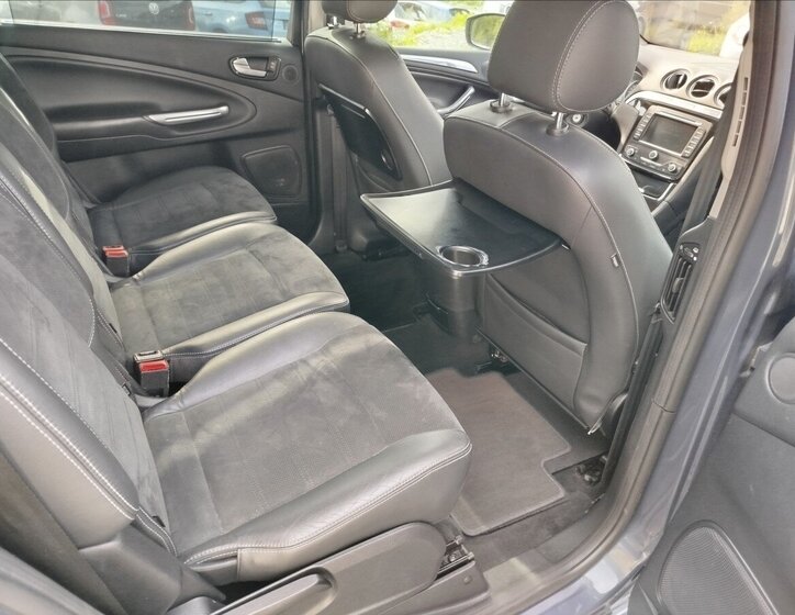 Ford S-MAX MPV 2,0 l 120 kw