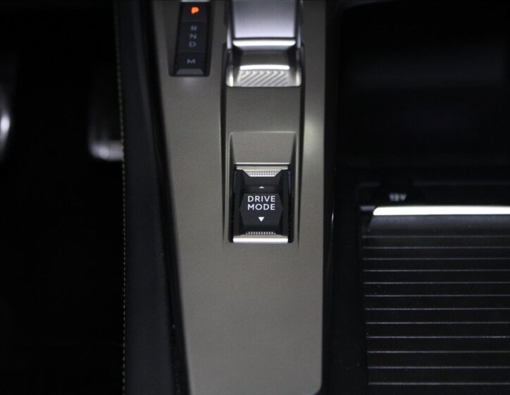 Peugeot 308 Kombi 1,2 l 96 kw