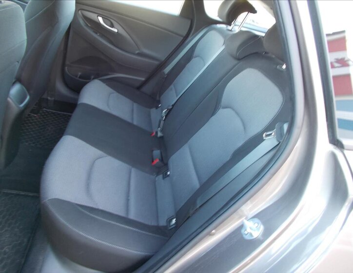 Hyundai i30 Kombi 998,0 88 kw