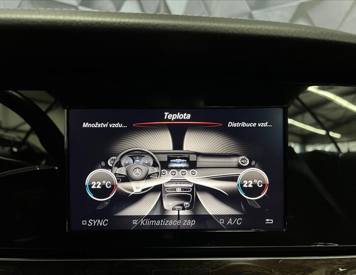 Mercedes-Benz Třídy E 24