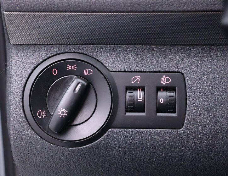 Volkswagen Touran MPV 1,9 l 77 kw