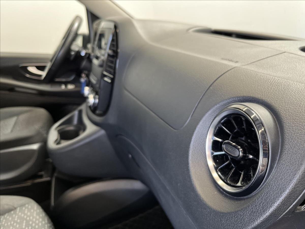 Mercedes-Benz Vito MPV 2,0 l 174 kw