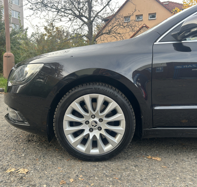 Škoda Superb 16