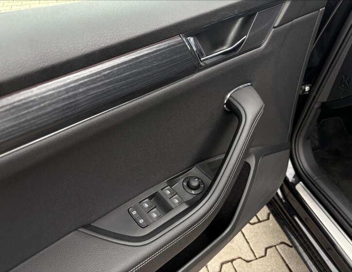 Škoda Superb Sedan 2,0 l 147 kw