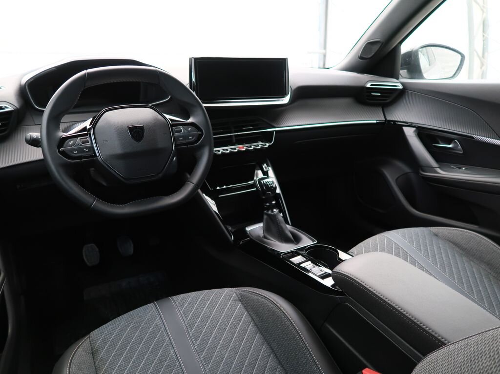 Peugeot 2008 SUV / Terénní 1,2 l 74 kw