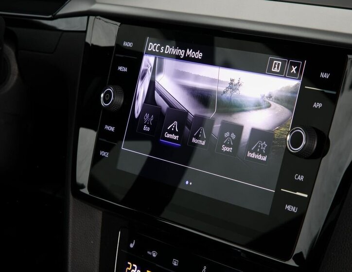 Volkswagen Arteon Liftback 2,0 l 206 kw