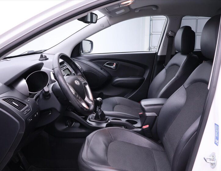 Hyundai ix35 12